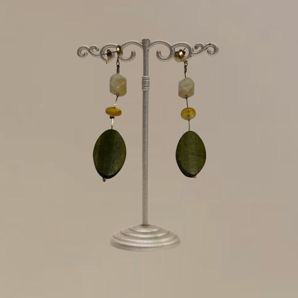 Yargıcı Gold and Green Leaf Dangle Earrings